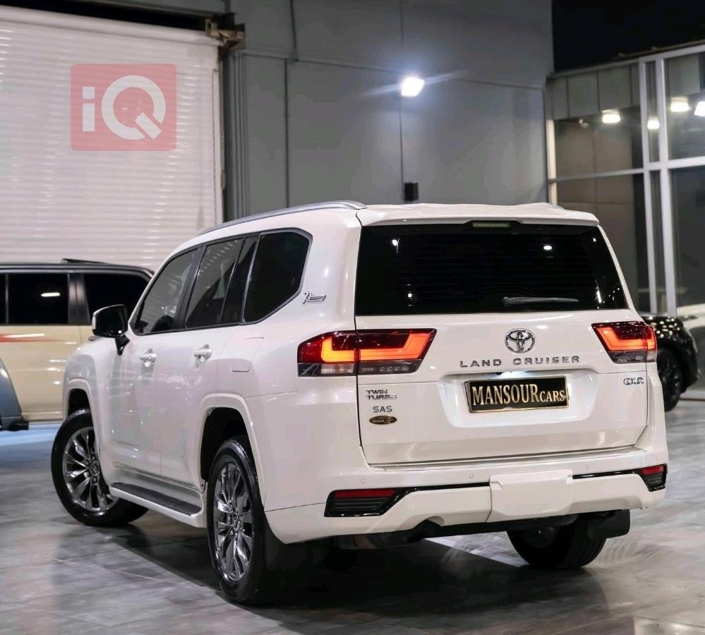 تويوتا لاندكروزر